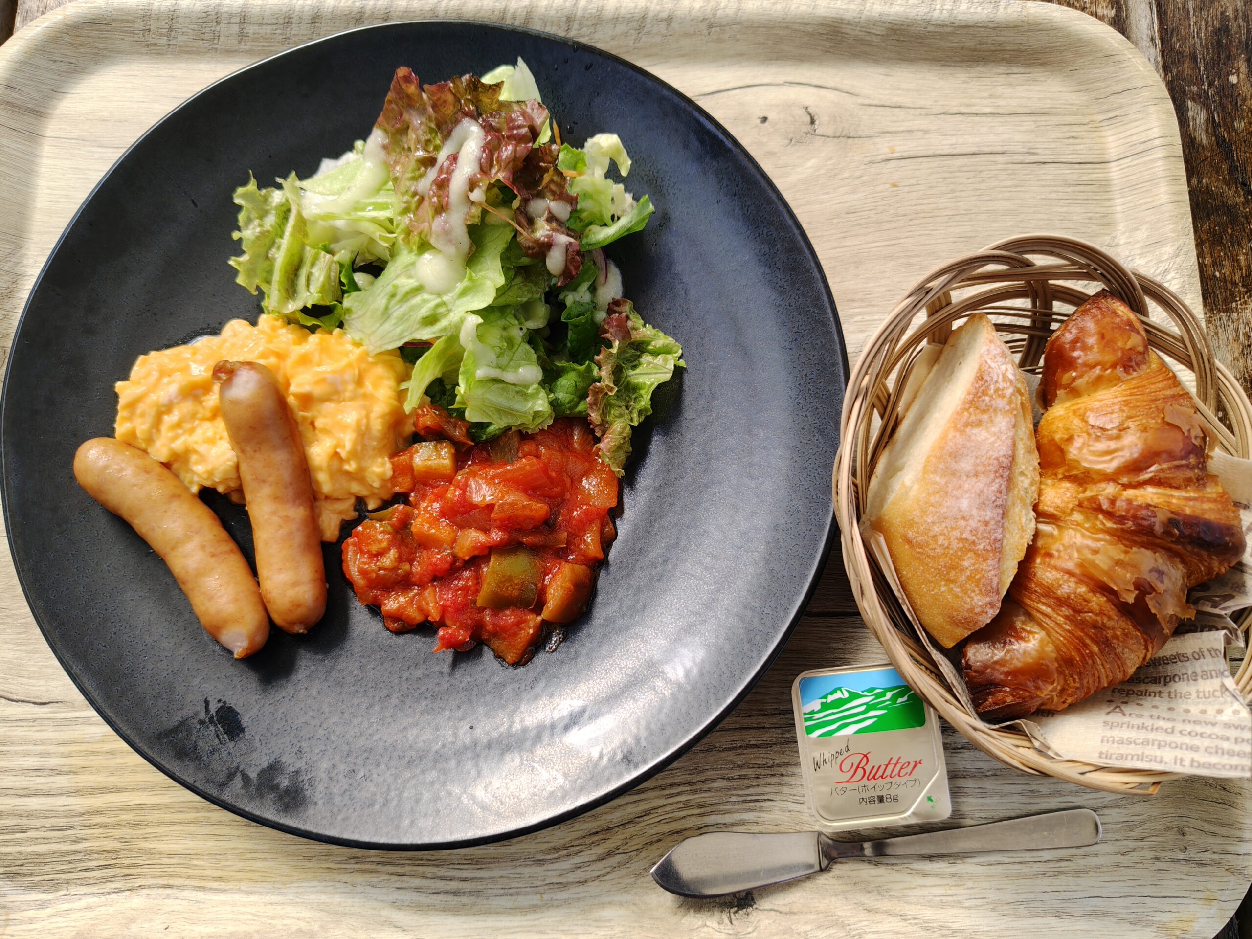朝食